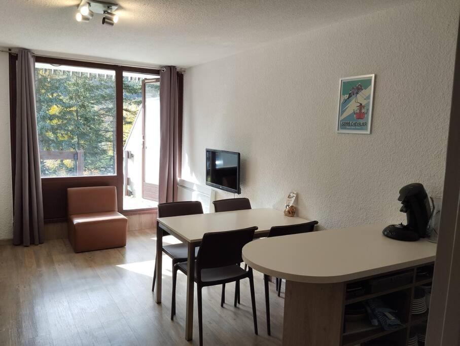 Appartement Idealement Situe Saint-Chaffrey Exterior foto
