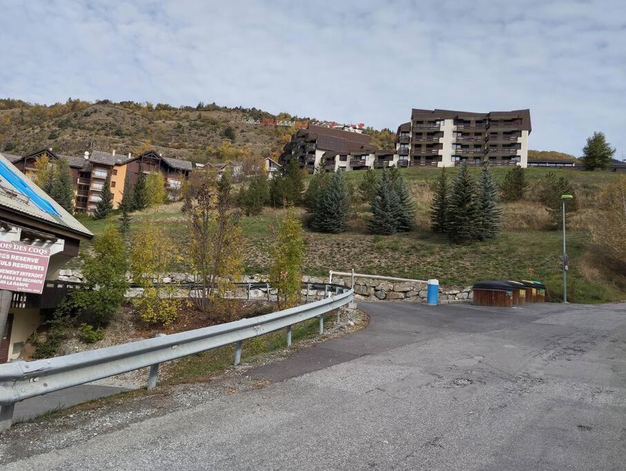 Appartement Idealement Situe Saint-Chaffrey Exterior foto